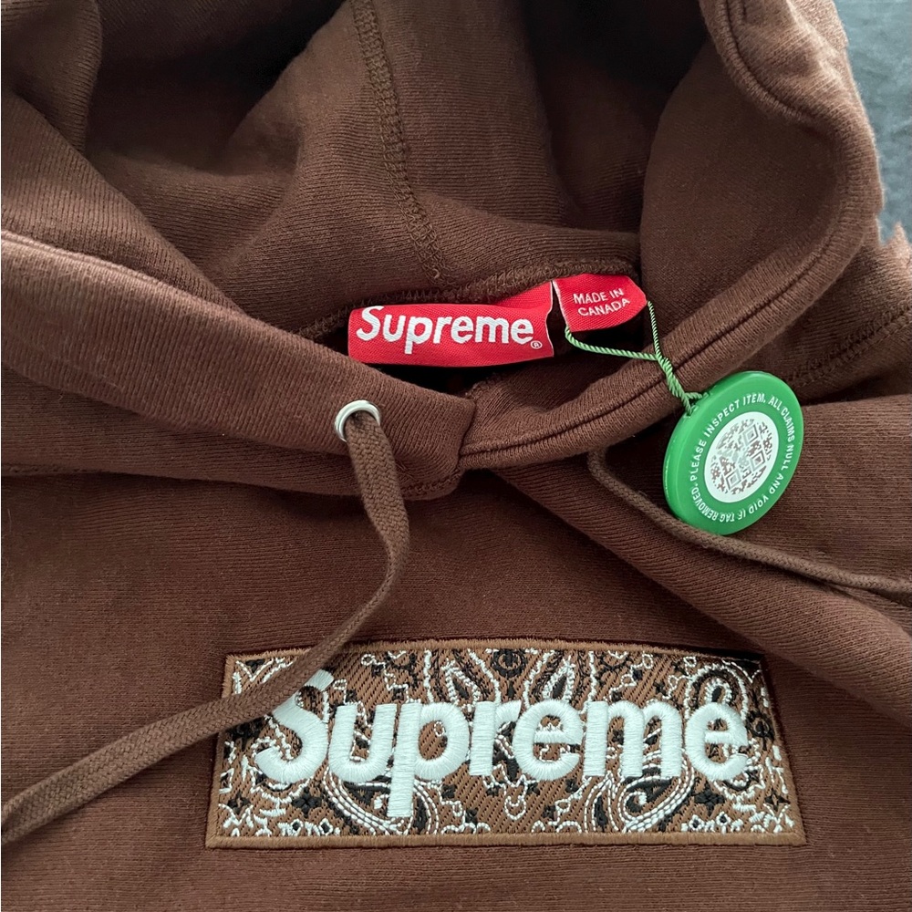 Men’s SUPREME Hoodie. NWT. Never been worn